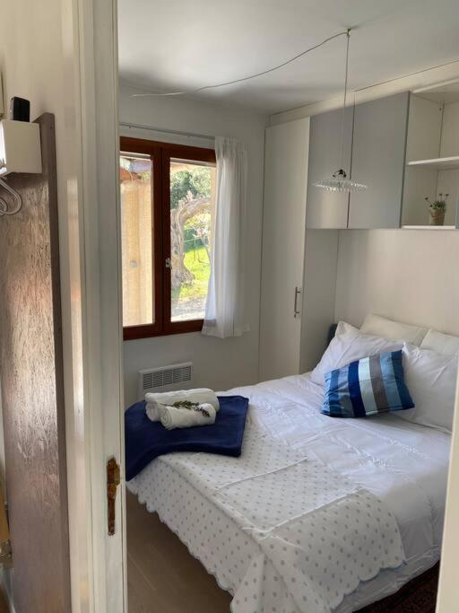 Neuve Romantique Montbrun-des-Corbieres Екстер'єр фото