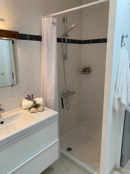 Neuve Romantique Montbrun-des-Corbieres Екстер'єр фото